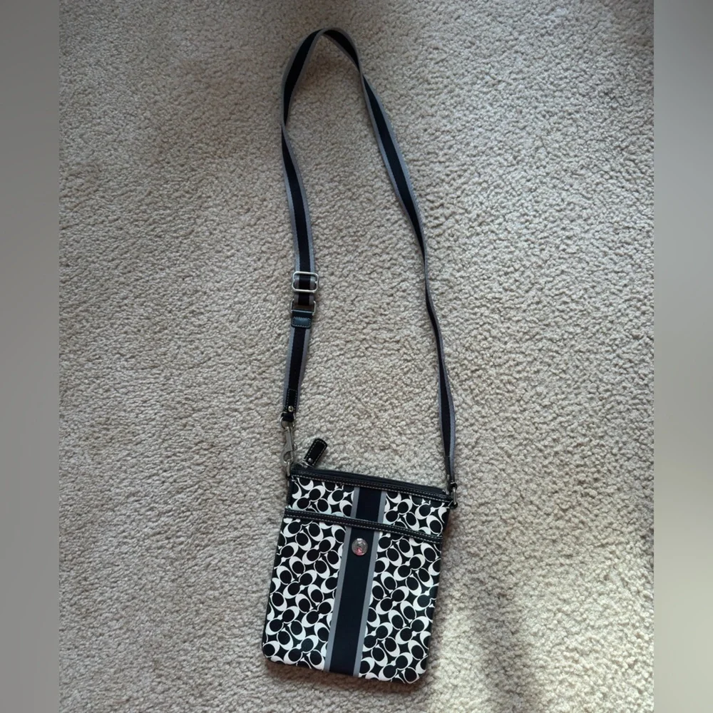 Black and White‎ Coach Crossbody Bag